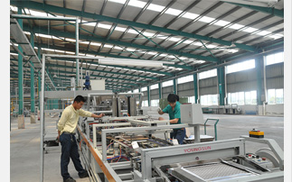 探秘冠軍品質(zhì)之源 新浪家居評測團(tuán)走進(jìn)冠軍磁磚工廠實錄